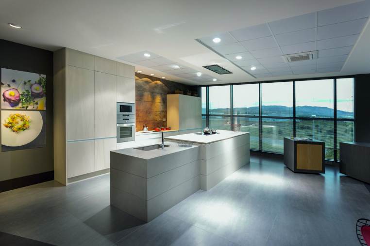 THESIZE SURFACES - NEOLITH